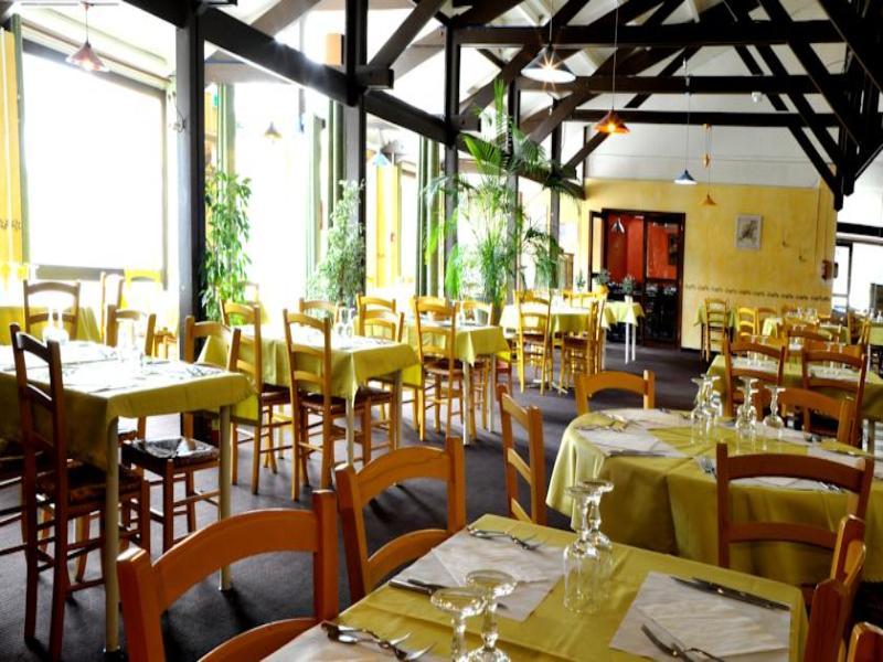 Ibis Budget Saint-Ouen-L'Aumone Exterior photo