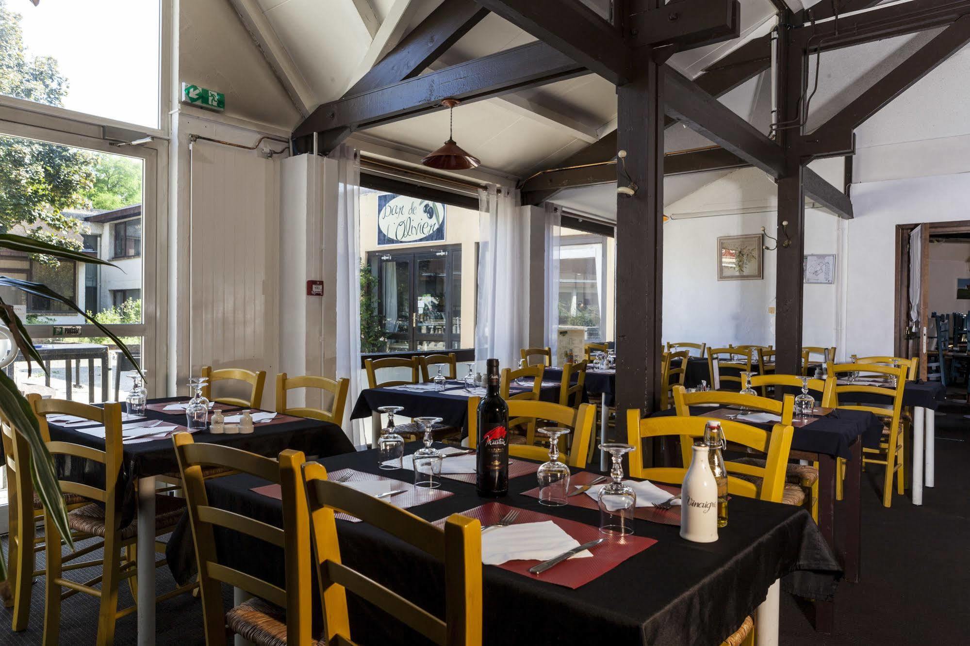 Ibis Budget Saint-Ouen-L'Aumone Exterior photo